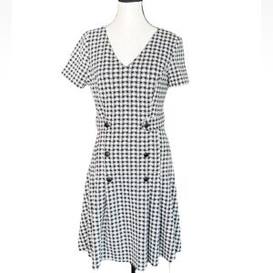 DKNY Gingham Fit Flare Dress 4 Short Sleeve Black White Back Zip Buttons Audrey